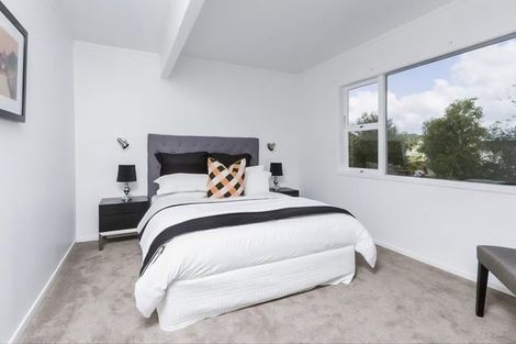 Photo of property in 59 Sunnynook Road, Forrest Hill, Auckland, 0620