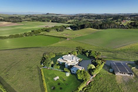 Photo of property in 174 Awamoa Road, Holmes Hill, Oamaru, 9492