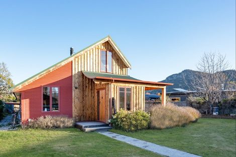 Photo of property in 47 Lagoon Avenue, Albert Town, Wanaka, 9305