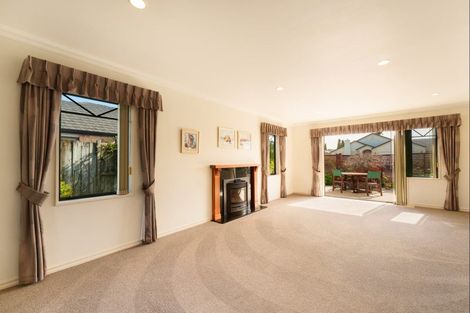 Photo of property in 3 Maldives Way, Papamoa Beach, Papamoa, 3118