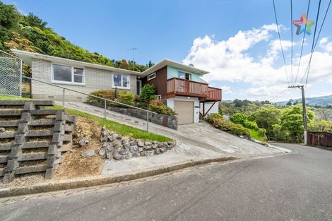 Photo of property in 75 Logie Street, Stokes Valley, Lower Hutt, 5019