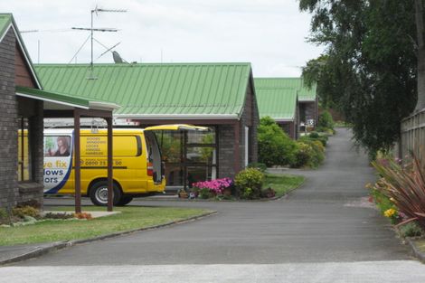Photo of property in 65f Queen Street, Pukekohe, 2120
