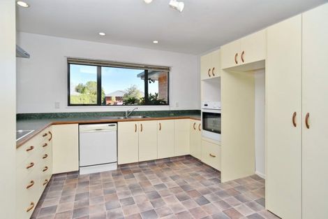 Photo of property in 10 Mclean Place, Woodend, 7610