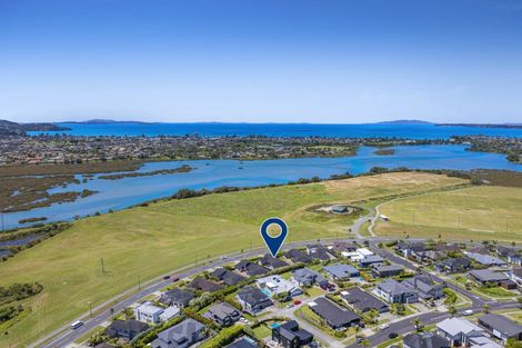 Photo of property in 225 Millwater Parkway, Silverdale, 0932