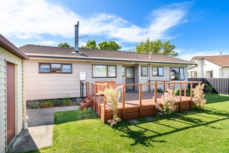 Photo of property in 66 Geraldine Crescent, Cloverlea, Palmerston North, 4412