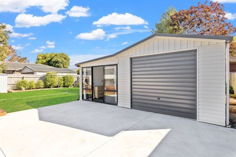 Photo of property in 7 Pinehurst Crescent, Russley, Christchurch, 8042