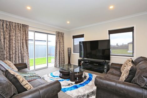 Photo of property in 12 Mckay Close, Frimley, Hastings, 4120