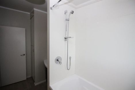 Photo of property in 6/66 Astley Avenue, New Lynn, Auckland, 0600