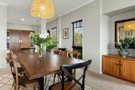 Photo of property in 18 Gemini Place, Kawaha Point, Rotorua, 3010