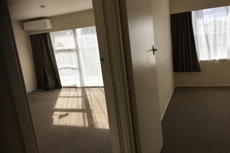 Photo of property in 28 Landscape Road, Papatoetoe, Auckland, 2025