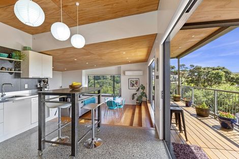 Photo of property in 21 Seabreeze Way, Raglan, 3225