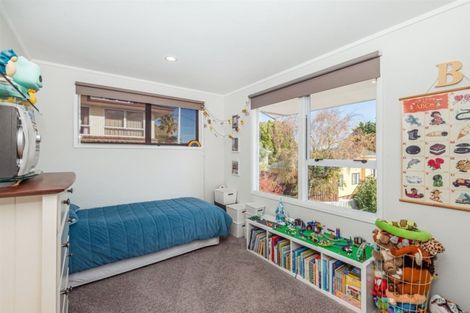Photo of property in 1/719 East Coast Road, Browns Bay, Auckland, 0630