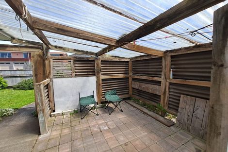 Photo of property in 1/183 Seaview Road, Westown, New Plymouth, 4310