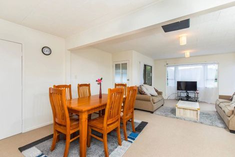 Photo of property in 72 Lynn Road, Bayview, Auckland, 0629