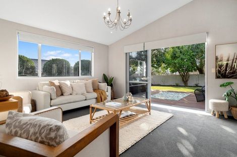 Photo of property in 16 Eagle Street, Welcome Bay, Tauranga, 3112