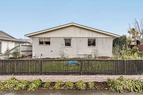 Photo of property in 1/9 Kawau Crescent, Bromley, Christchurch, 8062