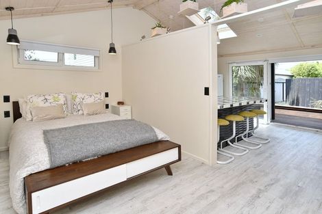 Photo of property in 7a Poulson Street, Addington, Christchurch, 8024