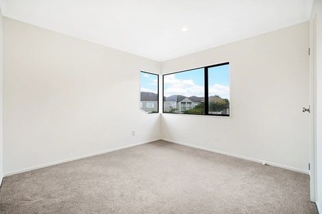Photo of property in 20 Speyside Crescent, Flat Bush, Auckland, 2016