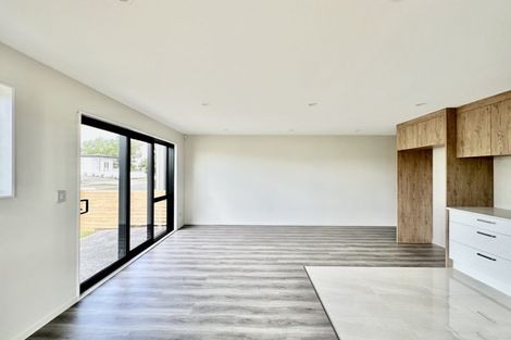 Photo of property in 12a Ahunga Road, Karaka, Papakura, 2113