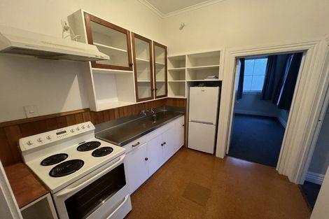 Photo of property in 27 Shannon Street, Mount Victoria, Wellington, 6011