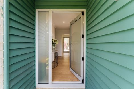 Photo of property in 60 Marion Street, Macandrew Bay, Dunedin, 9014