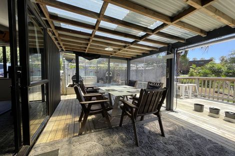 Photo of property in 54 Powells Road, Cable Bay, 0420