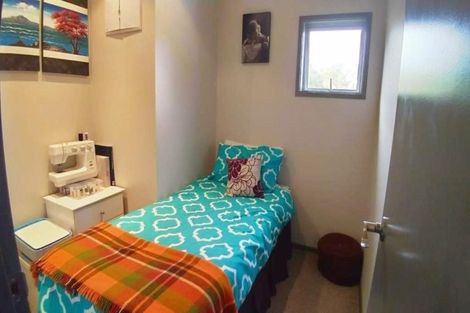 Photo of property in 24 Springtime Crescent, Stanmore Bay, Whangaparaoa, 0932