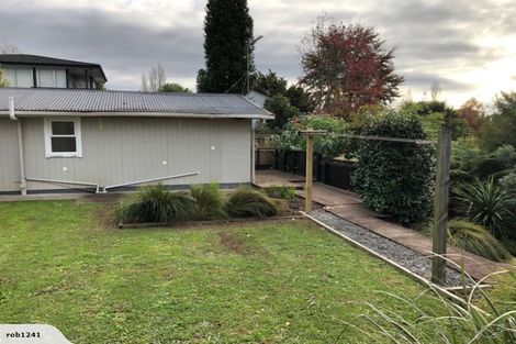 Photo of property in 8 Lynwood Place, Chedworth, Hamilton, 3210