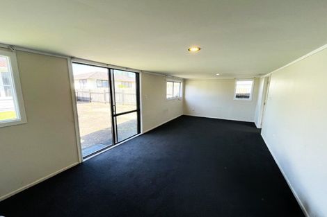 Photo of property in 26 Courtenay Crescent, Mangere East, Auckland, 2024