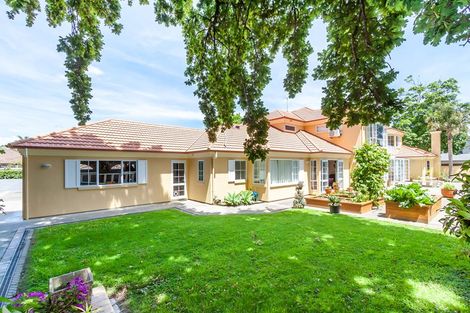 Photo of property in 1 Pastoral Lane, Hokowhitu, Palmerston North, 4410