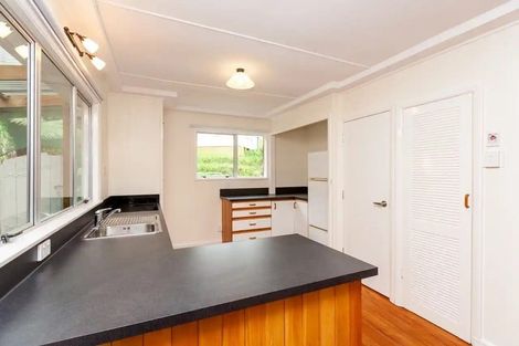 Photo of property in 13a Seaview Road, Marfell, New Plymouth, 4310