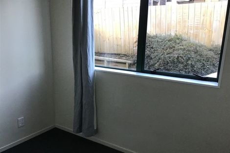 Photo of property in 36 Woodbank Drive, Glen Eden, Auckland, 0602