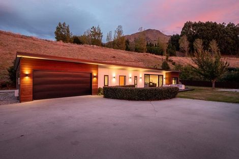 Photo of property in 72 Risinghurst Terrace, Lower Shotover, Queenstown, 9304