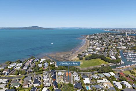 Photo of property in 2/16 Beach Road, Castor Bay, Auckland, 0620