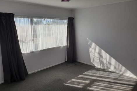 Photo of property in 2/8 Mayville Avenue, New Lynn, Auckland, 0600