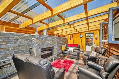 Photo of property in 41 Mcdonnell Road, Arrowtown, 9302