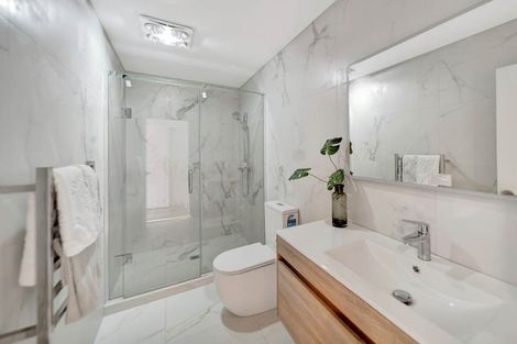 Photo of property in 723d Massey Road, Mangere, Auckland, 2022