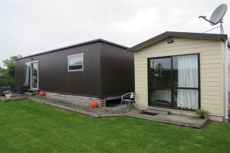 Photo of property in 27a Seabury Avenue, Foxton Beach, Foxton, 4815