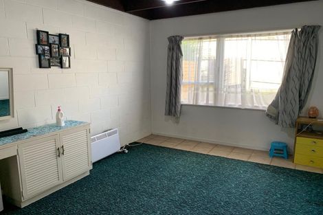 Photo of property in 3/289 Swanson Road, Ranui, Auckland, 0612