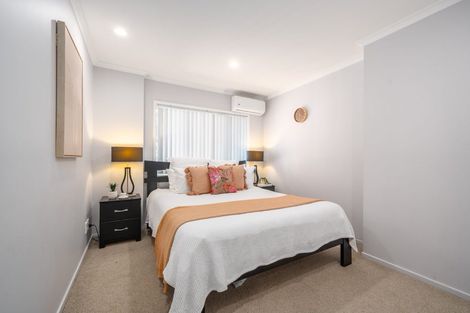 Photo of property in 4 Handly Grove, Churton Park, Wellington, 6037