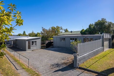 Photo of property in 85 Ruahine Street, Paraparaumu, 5032