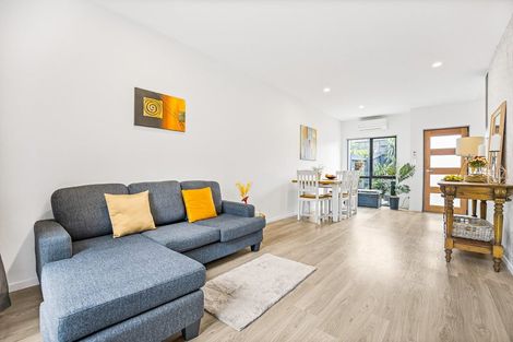 Photo of property in 63 Rakich Place, Henderson, Auckland, 0612