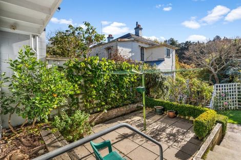 Photo of property in 16 Montpellier Street, Dunedin Central, Dunedin, 9016