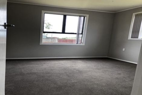 Photo of property in 40 Awaroa Road, Helensville, 0800