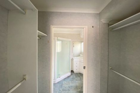 Photo of property in 8 Van Dyke Place, West Harbour, Auckland, 0618