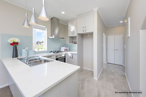 Photo of property in 26 Warbler Crescent, Papakura, 2110