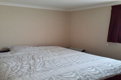 Photo of property in 216 Oriental Parade, Oriental Bay, Wellington, 6011