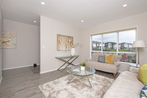 Photo of property in 3 Ballykerrigan Road, Flat Bush, Auckland, 2019
