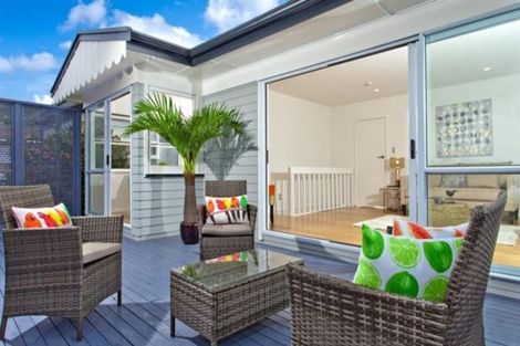 Photo of property in 1/93 Target Road, Totara Vale, Auckland, 0629