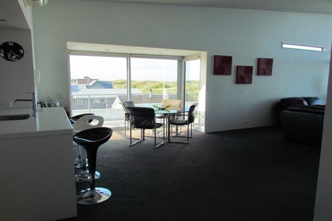 Photo of property in 9/272 Marine Parade, New Brighton, Christchurch, 8061